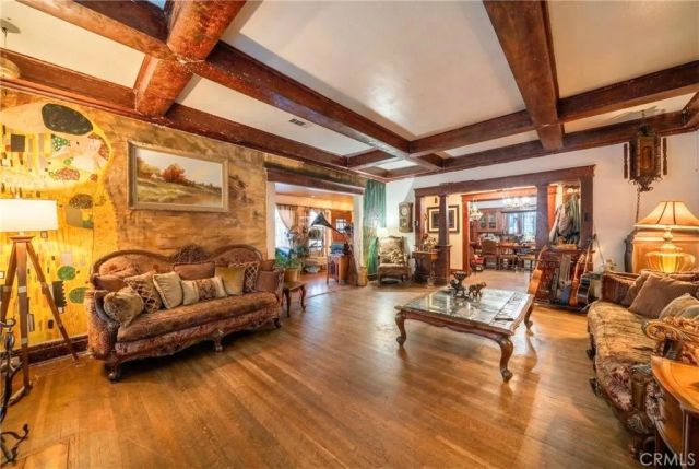 1112 Glendon, South Pasadena, CA 91030