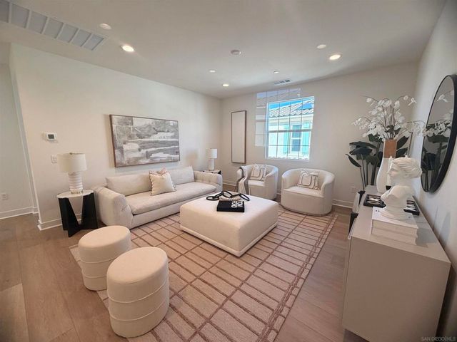 11305 Caminito Rodar, San Diego, CA 92126