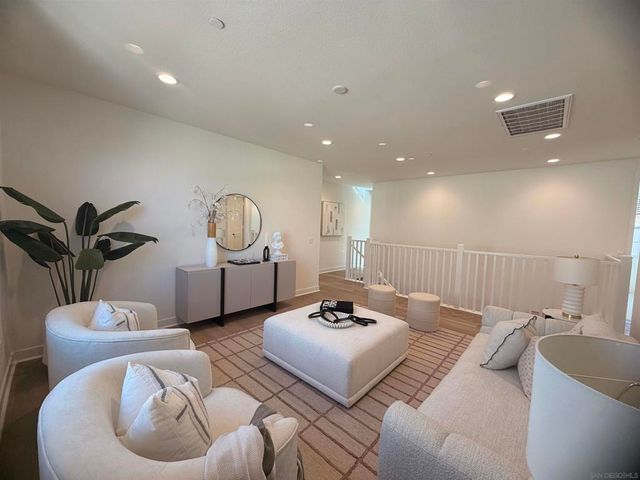 11305 Caminito Rodar, San Diego, CA 92126