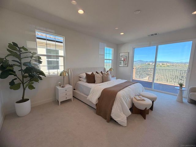 11305 Caminito Rodar, San Diego, CA 92126