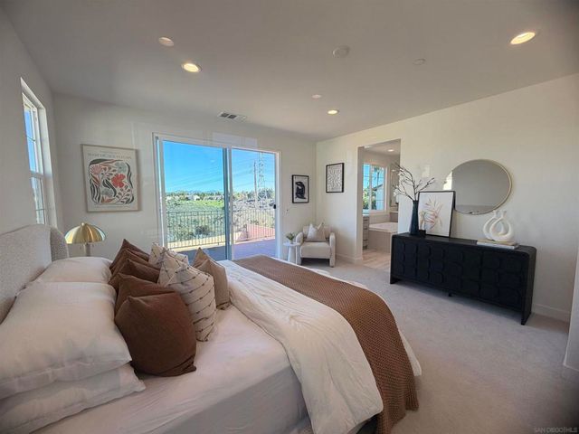 11305 Caminito Rodar, San Diego, CA 92126