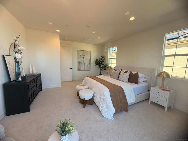 11305 Caminito Rodar, San Diego, CA 92126