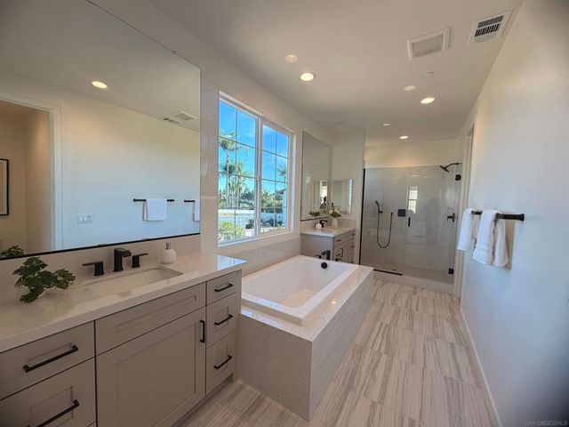 11305 Caminito Rodar, San Diego, CA 92126