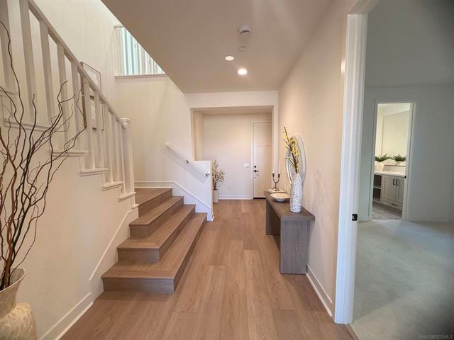 11305 Caminito Rodar, San Diego, CA 92126