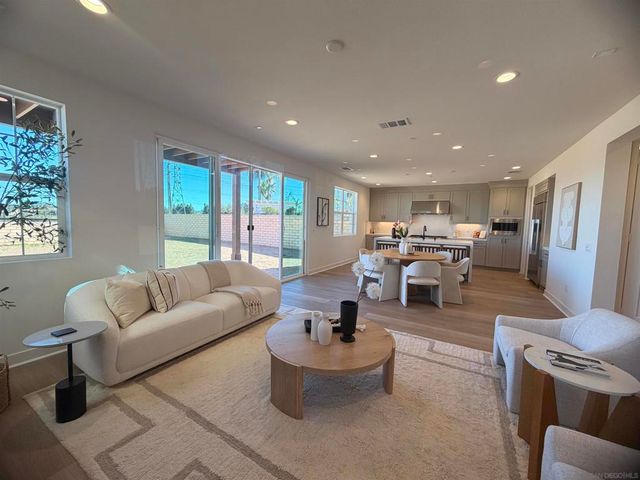 11305 Caminito Rodar, San Diego, CA 92126