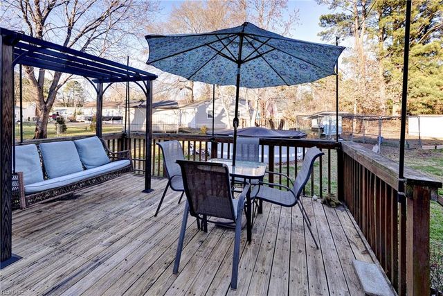 105 Glenn CV, Seaford, VA 23696