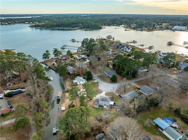 105 Glenn CV, Seaford, VA 23696