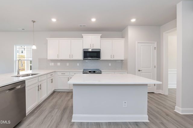 526 Middleton Court, Sanford, NC 27330