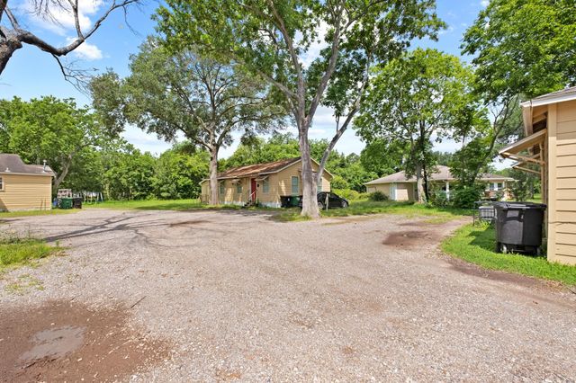 8244 Hartford Street, Houston, TX 77017
