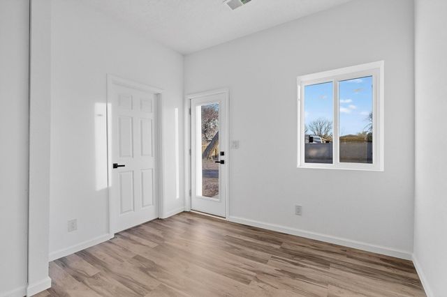 1022 Camino Del Bosque, Bernalillo, NM 87004