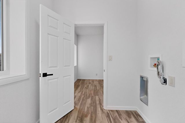 1022 Camino Del Bosque, Bernalillo, NM 87004