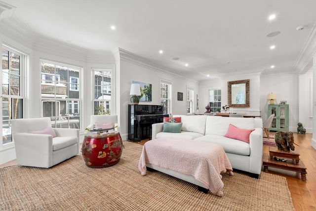 11 Hilliard 1, Cambridge, MA 02138