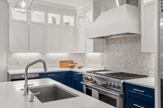 11 Hilliard 1, Cambridge, MA 02138