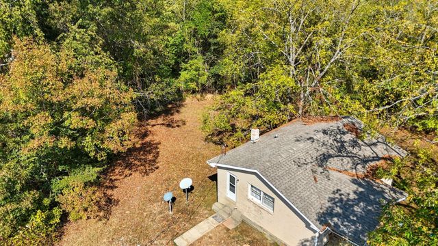 833 Grays Chapel Rd, Southside, TN 37171