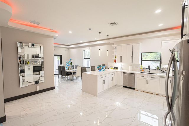 725 Mercury Street Street, West Palm Beach, FL 33406