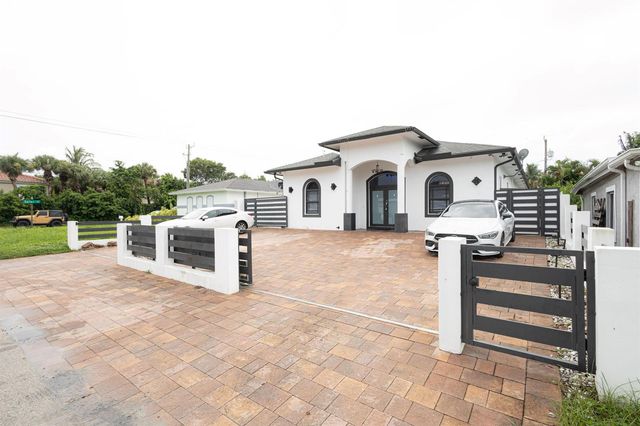725 Mercury Street Street, West Palm Beach, FL 33406