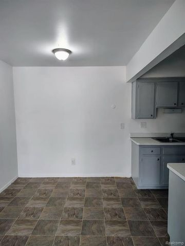 10101 Cadieux Road, Detroit, MI 48224