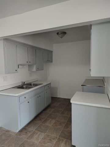 10101 Cadieux Road, Detroit, MI 48224