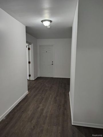 10101 Cadieux Road, Detroit, MI 48224