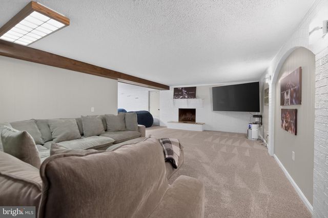 2901 FRANCIS DR, Frederick, MD 21704