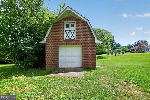 2901 FRANCIS DR, Frederick, MD 21704