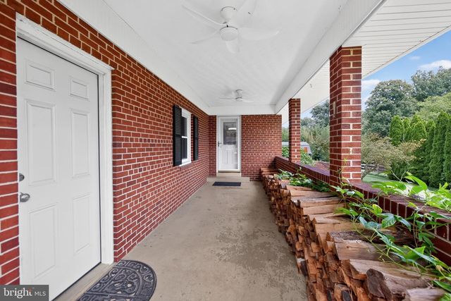 2901 FRANCIS DR, Frederick, MD 21704