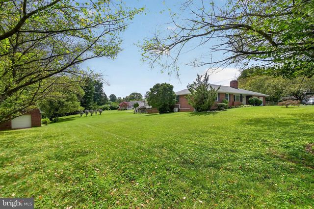 2901 FRANCIS DR, Frederick, MD 21704