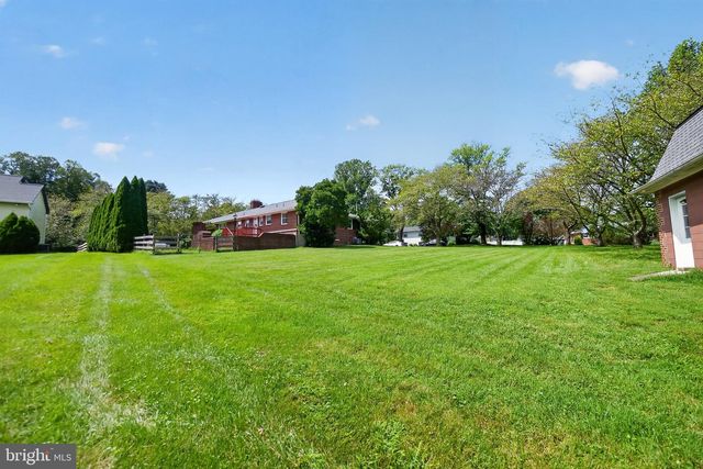2901 FRANCIS DR, Frederick, MD 21704