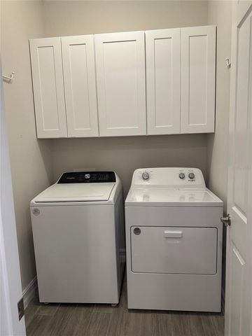 240 IBIZA LOOP, Venice, FL 34292