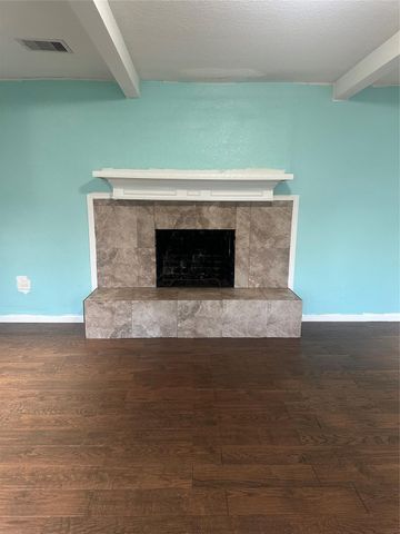 132 Otter Trail, Lake Jackson, TX 77566