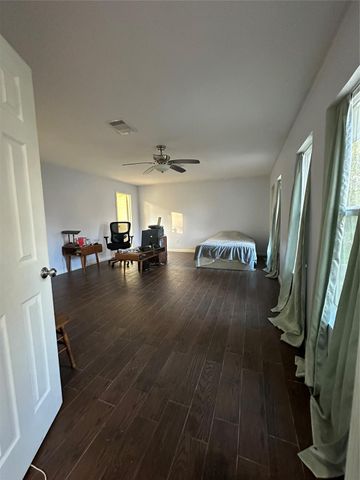 132 Otter Trail, Lake Jackson, TX 77566