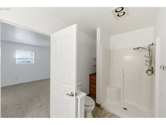16933 Se LAUGARDIA Way, Milwaukie, OR 97267