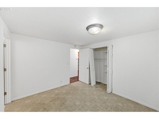 16933 Se LAUGARDIA Way, Milwaukie, OR 97267