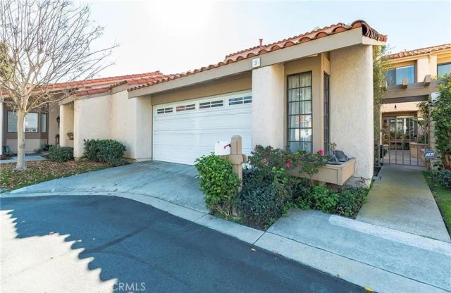 3 Klamath, Irvine, CA 92612