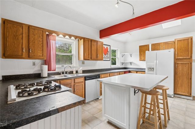 46 Elwyn Ave, Collier Twp, PA 15106
