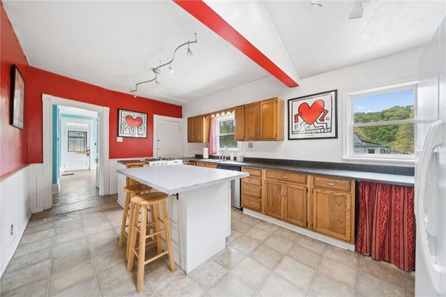 46 Elwyn Ave, Collier Twp, PA 15106