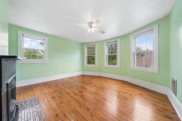 46 Elwyn Ave, Collier Twp, PA 15106