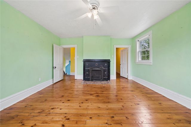 46 Elwyn Ave, Collier Twp, PA 15106