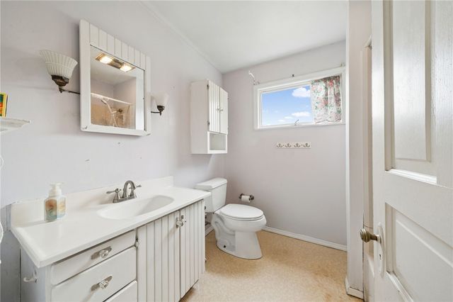46 Elwyn Ave, Collier Twp, PA 15106