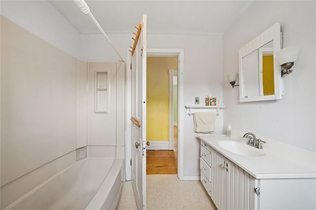 46 Elwyn Ave, Collier Twp, PA 15106
