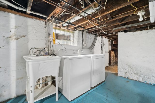 46 Elwyn Ave, Collier Twp, PA 15106