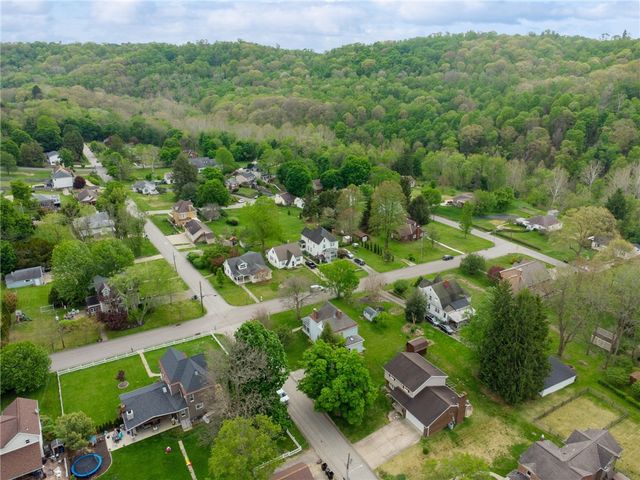 46 Elwyn Ave, Collier Twp, PA 15106
