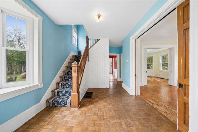 46 Elwyn Ave, Collier Twp, PA 15106