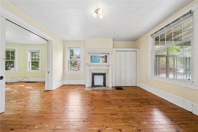 46 Elwyn Ave, Collier Twp, PA 15106
