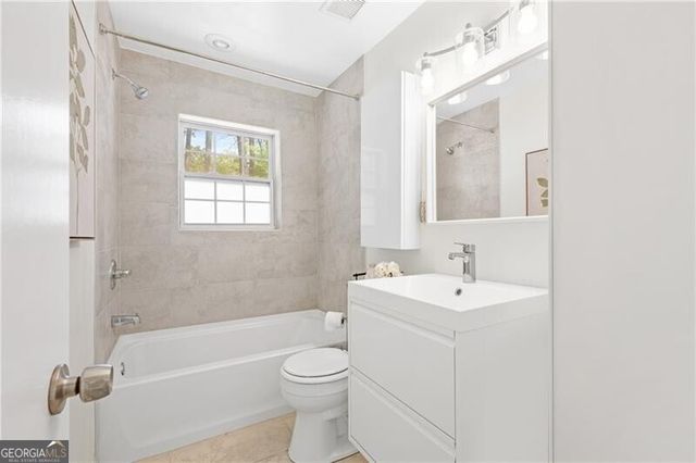 1019 Greenbriar Circle, Decatur, GA 30033