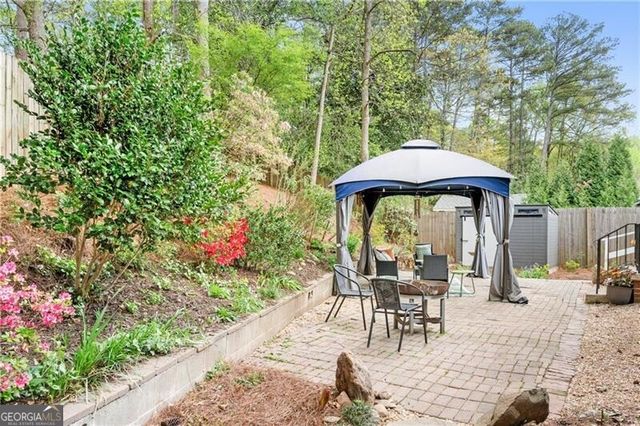 1019 Greenbriar Circle, Decatur, GA 30033