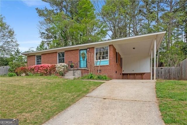 1019 Greenbriar Circle, Decatur, GA 30033