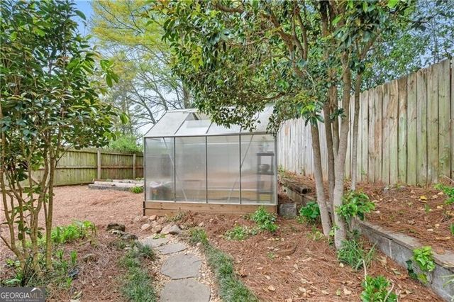 1019 Greenbriar Circle, Decatur, GA 30033