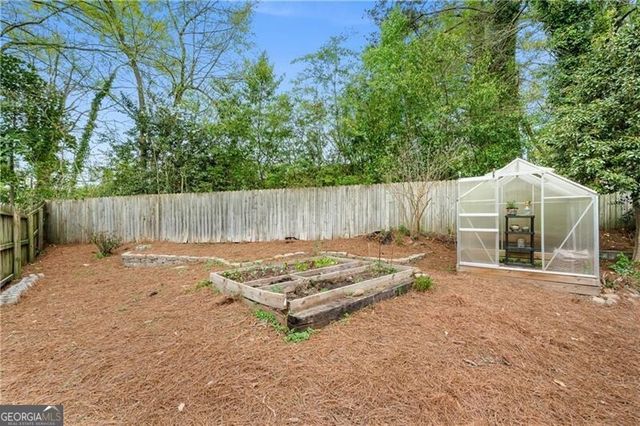 1019 Greenbriar Circle, Decatur, GA 30033