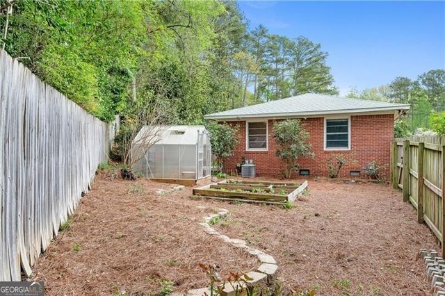 1019 Greenbriar Circle, Decatur, GA 30033